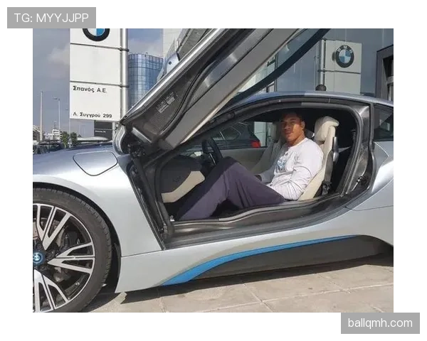 字母哥家车库停的车比你家存款还多 字母哥家车库停的车比你家存款还多